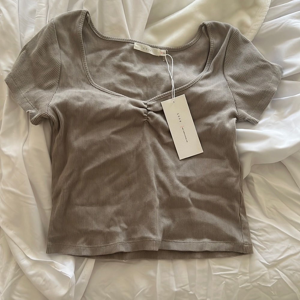 grey crop top